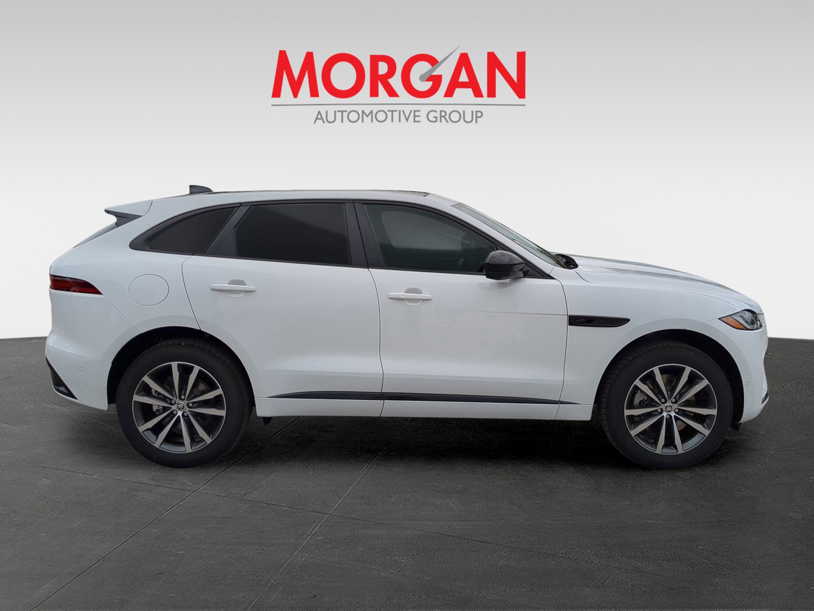 2026 Jaguar F-PACE - Photo 8