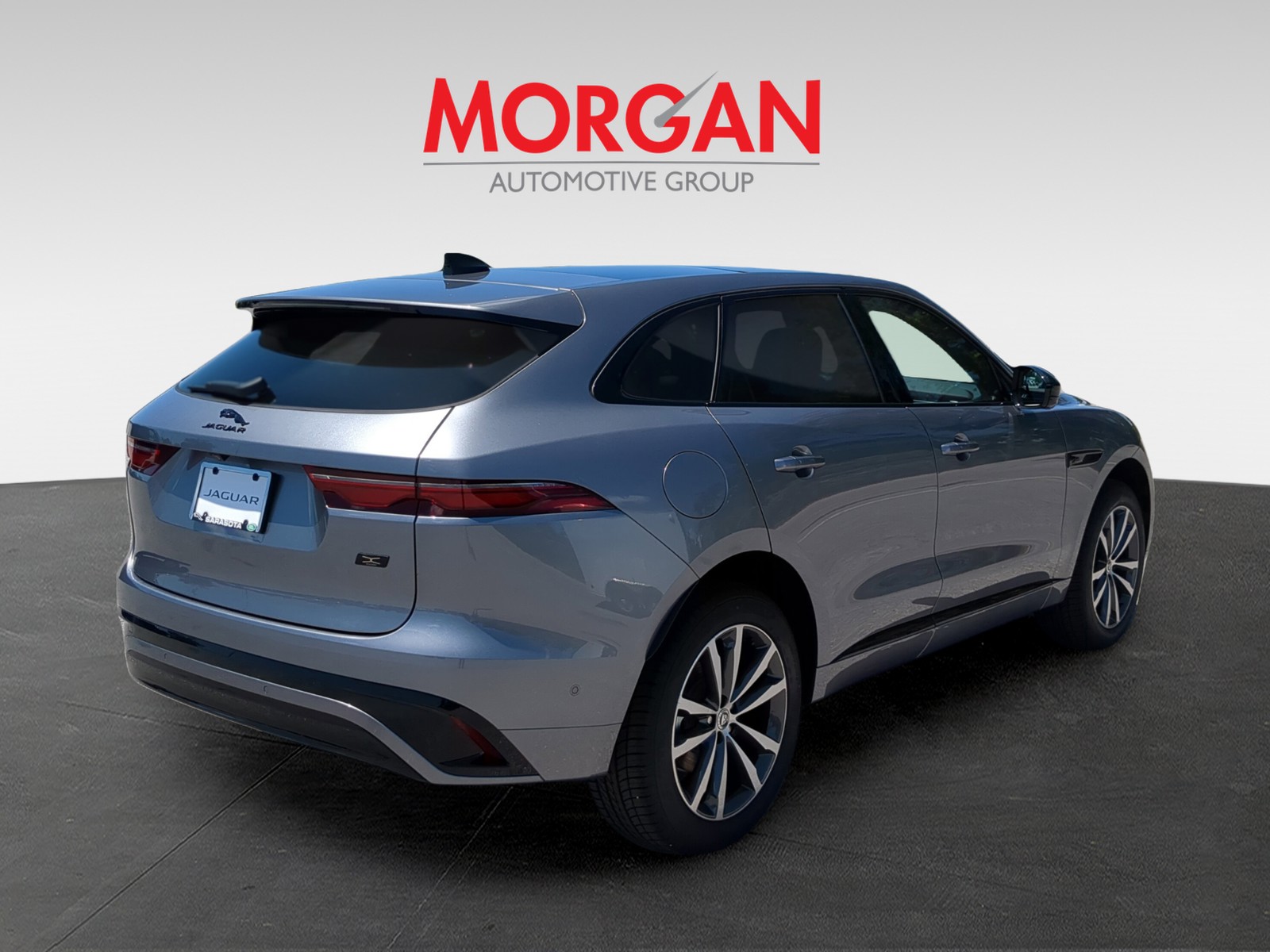 2026 Jaguar F-PACE - Photo 5
