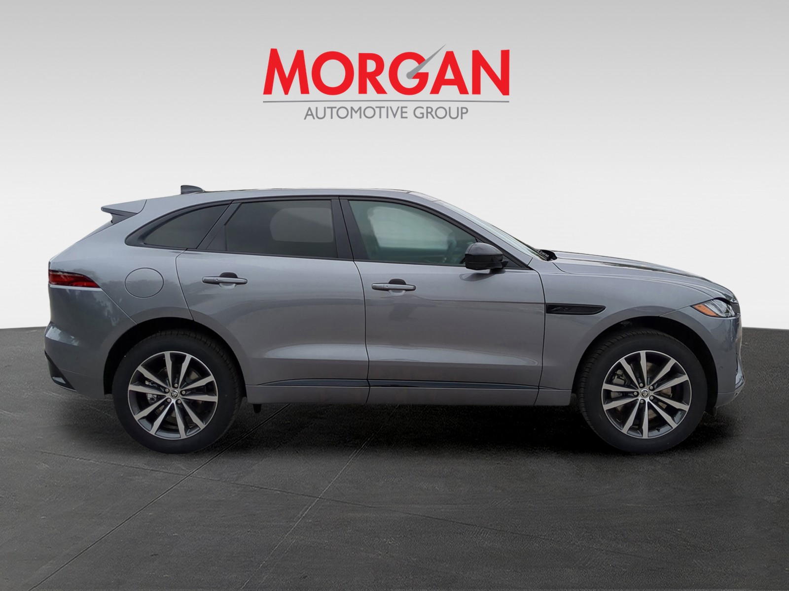 2026 Jaguar F-PACE - Photo 8