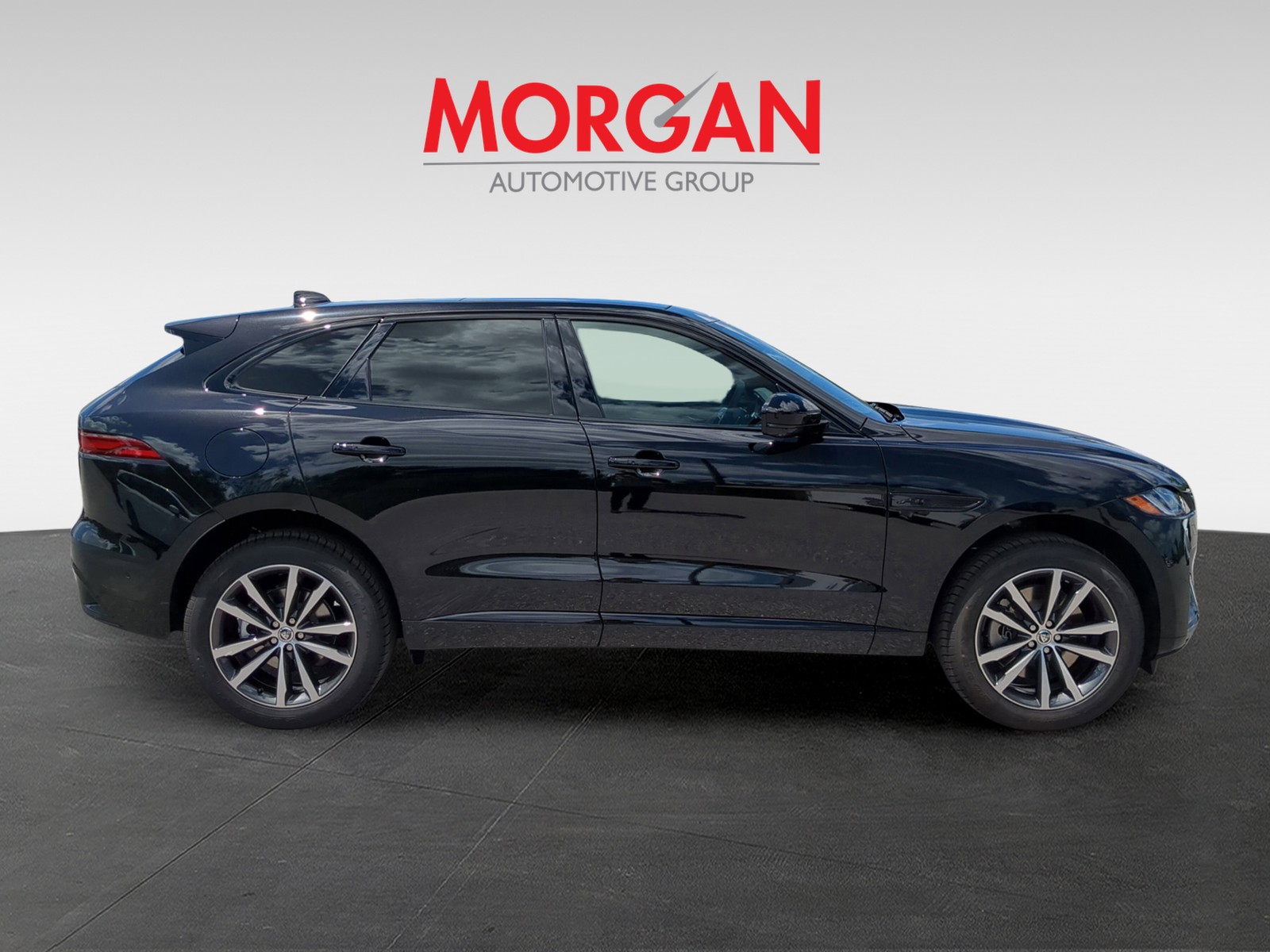 2026 Jaguar F-PACE - Photo 8