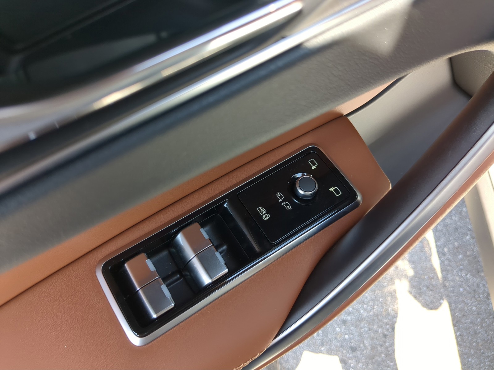 2026 Jaguar F-PACE - Photo 15
