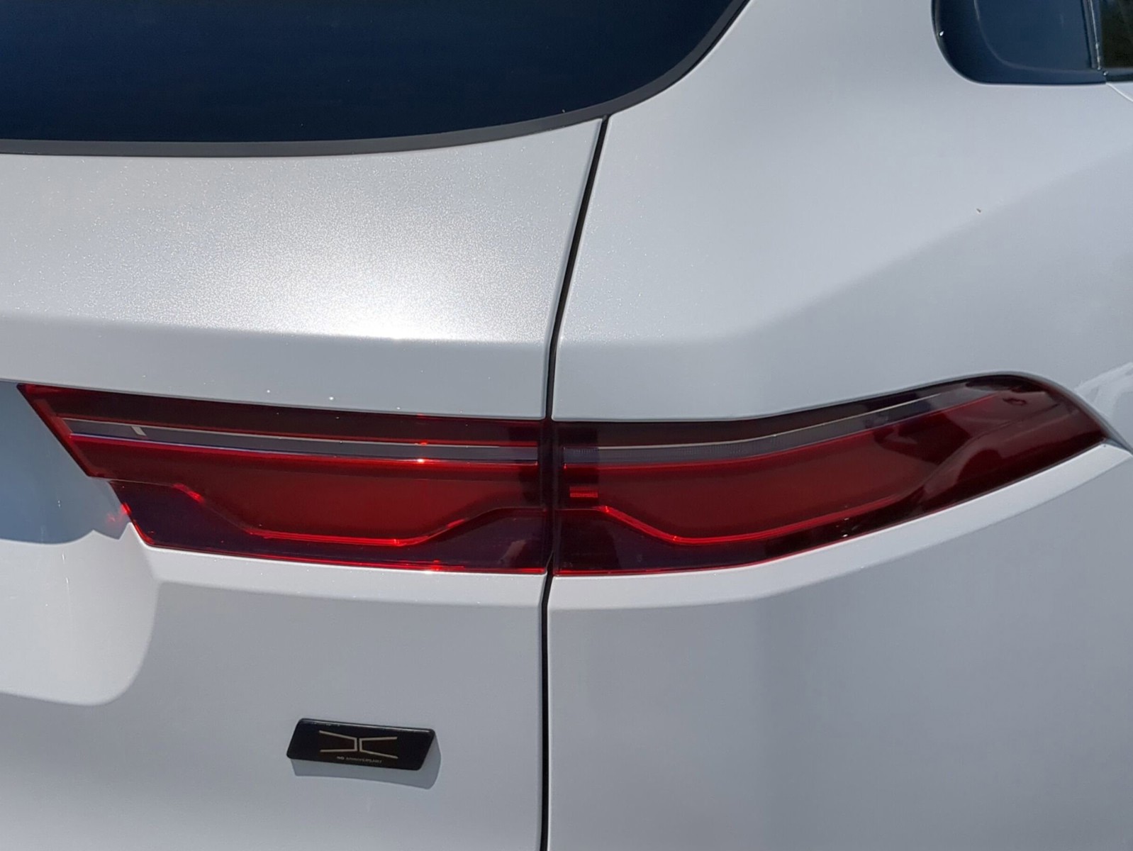 2026 Jaguar F-PACE - Photo 7