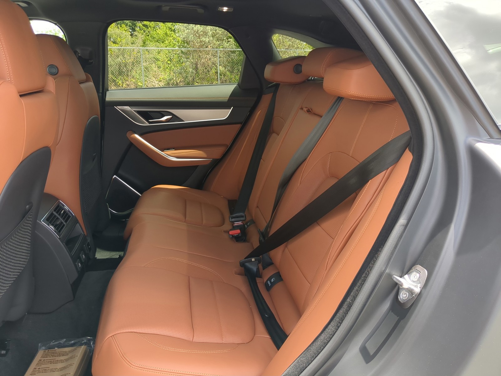 2026 Jaguar F-PACE - Photo 13