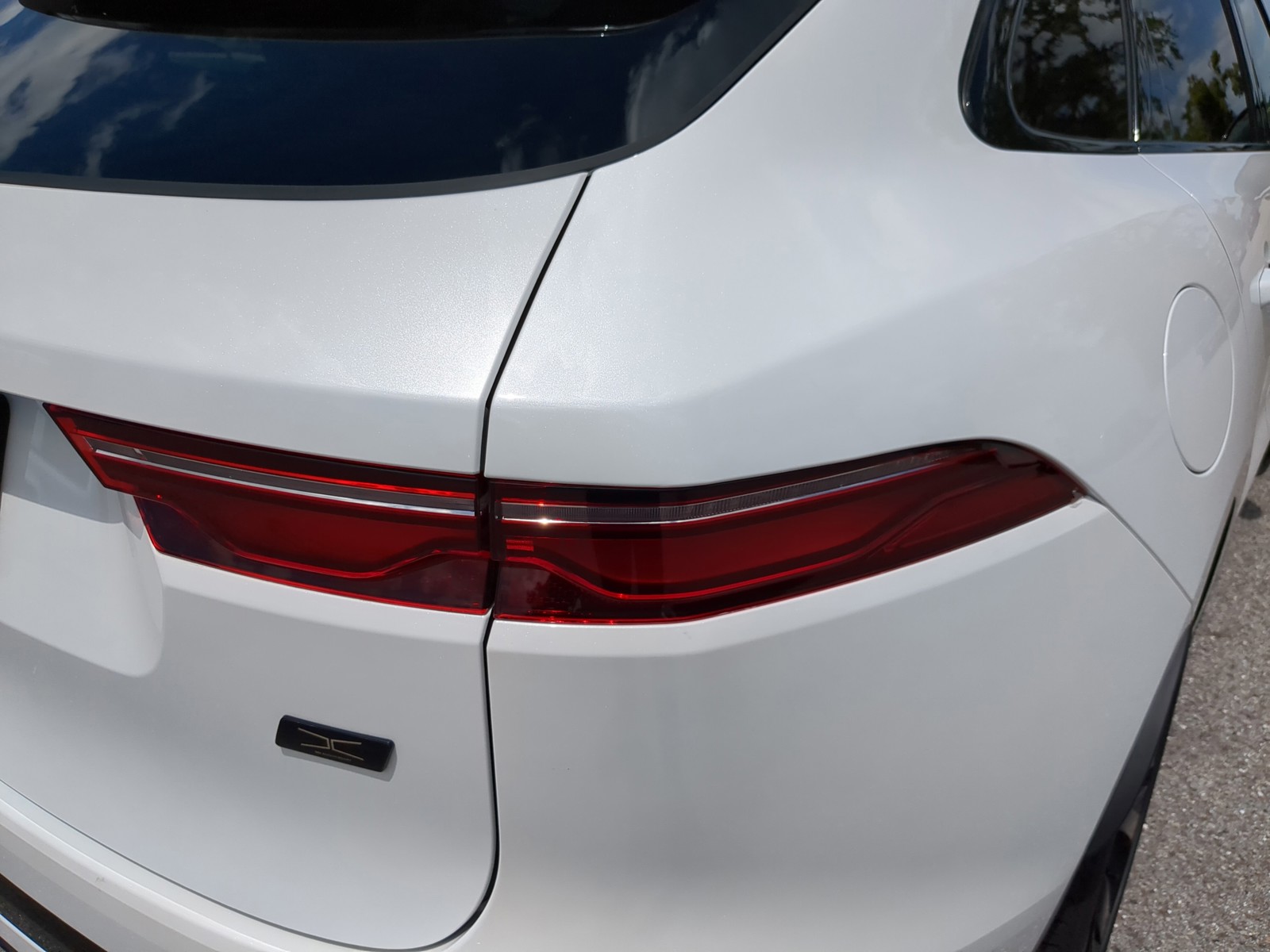 2026 Jaguar F-PACE - Photo 7