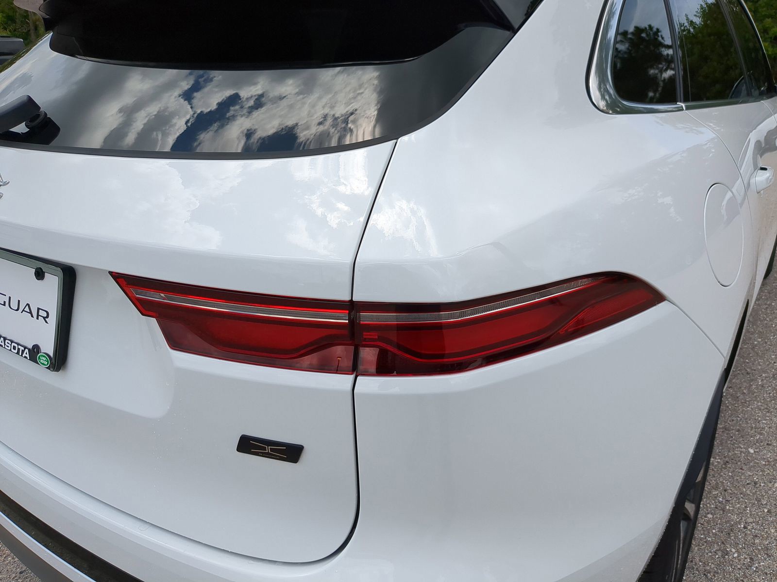 2026 Jaguar F-PACE - Photo 10