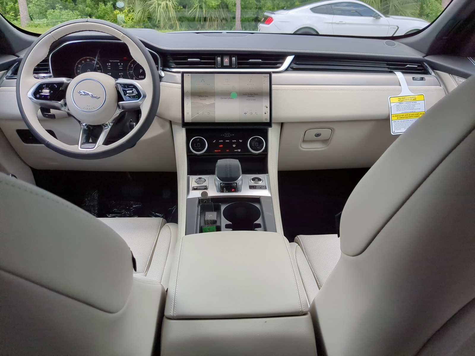 2026 Jaguar F-PACE - Photo 13