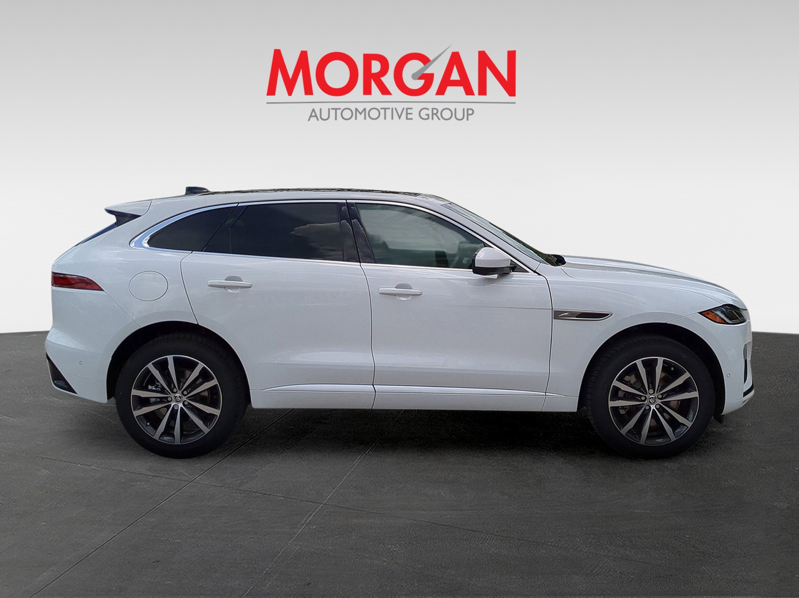 2026 Jaguar F-PACE - Photo 8