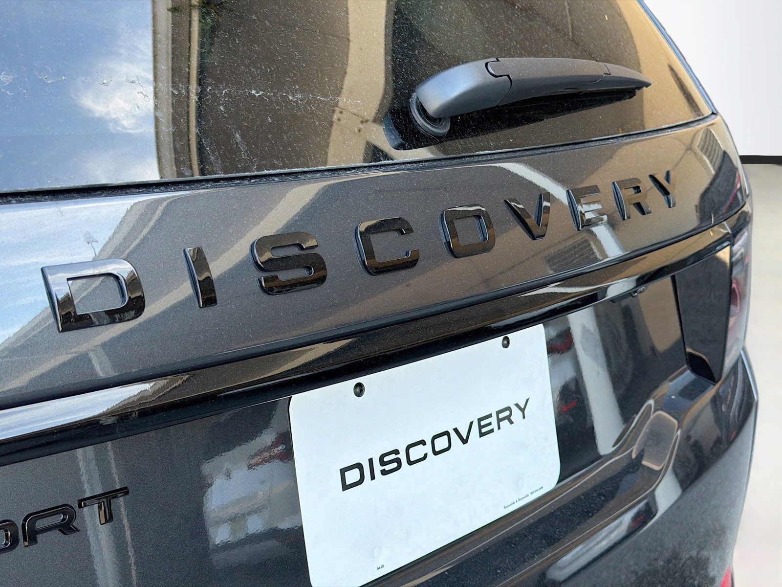 2025 Land Rover Discovery Sport - Photo 11