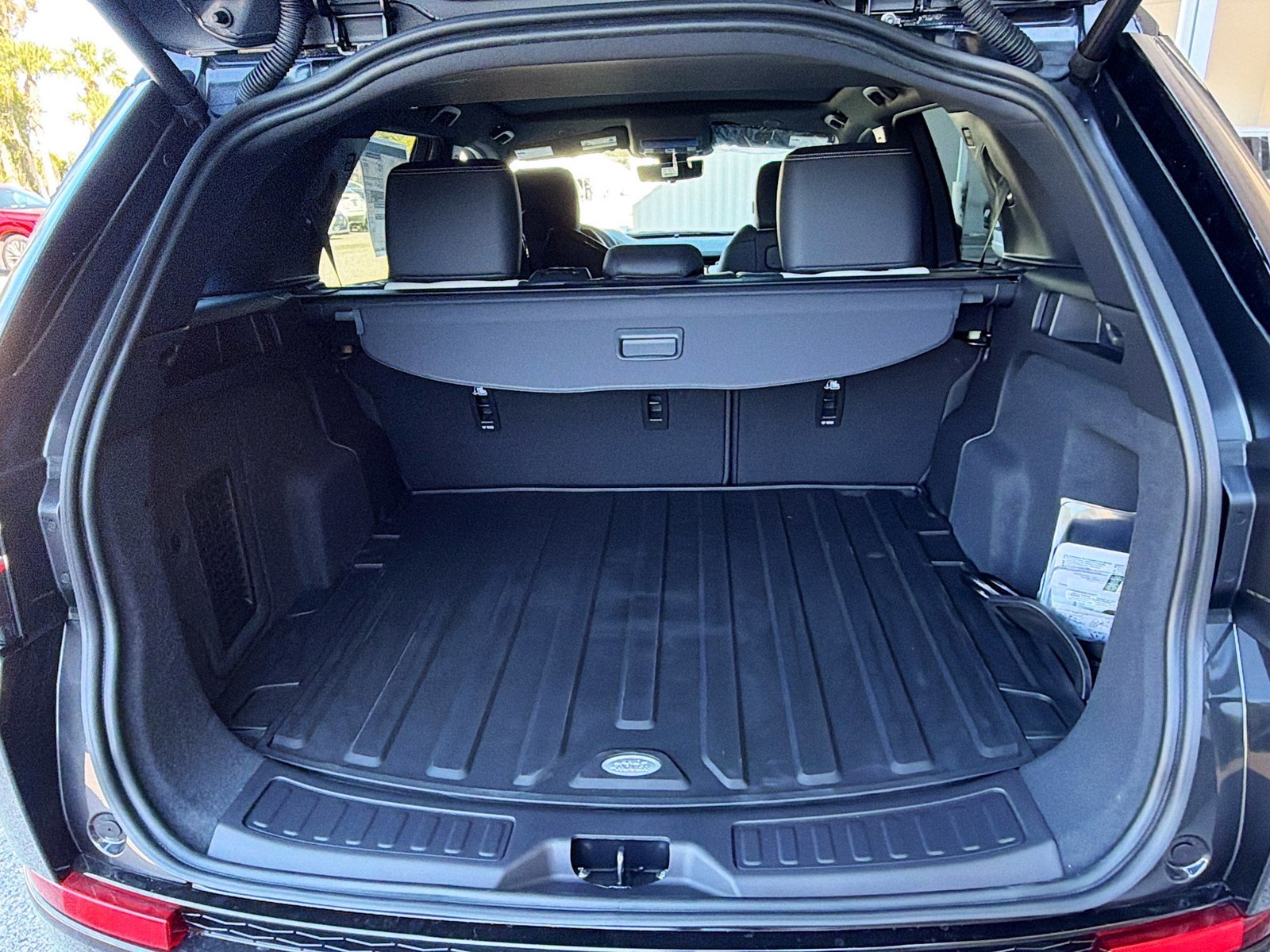 2025 Land Rover Discovery Sport - Photo 12