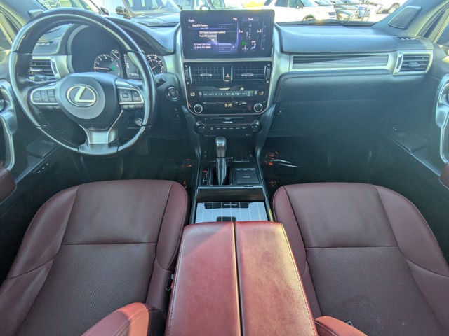 2022 Lexus GX - Photo 12