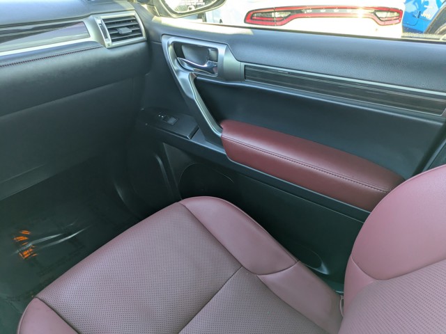 2022 Lexus GX - Photo 14