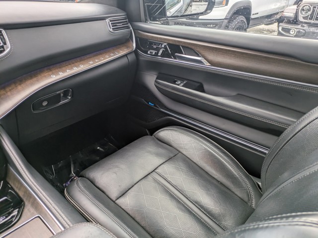 2022 Jeep Grand Wagoneer - Photo 14