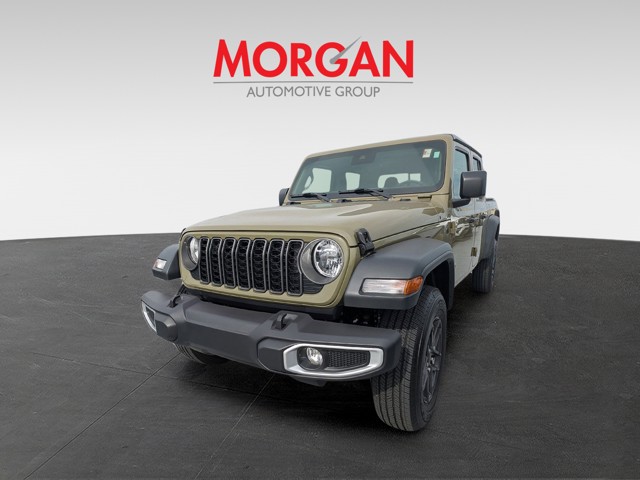 2025 Jeep Gladiator - Photo 2