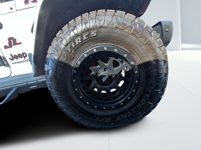2021 Jeep Wrangler - Photo 8