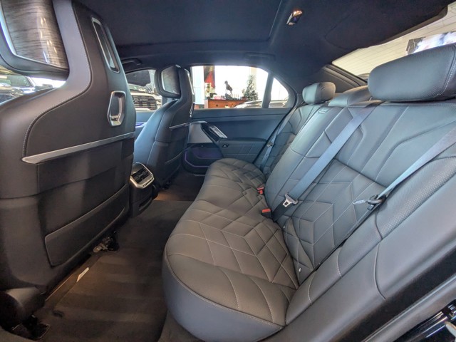 2024 BMW 7 Series - Photo 11