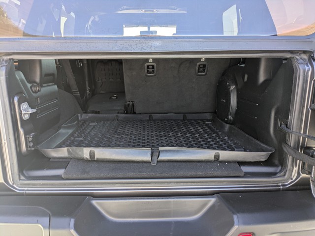 2021 Jeep Wrangler - Photo 11