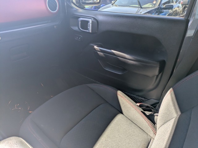 2021 Jeep Wrangler - Photo 15