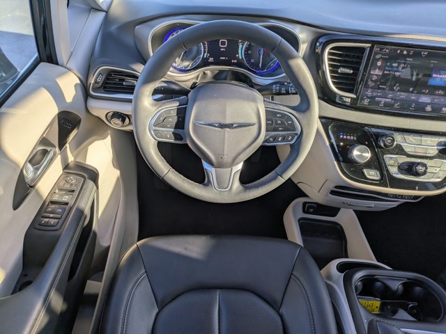 2024 Chrysler Pacifica - Photo 14