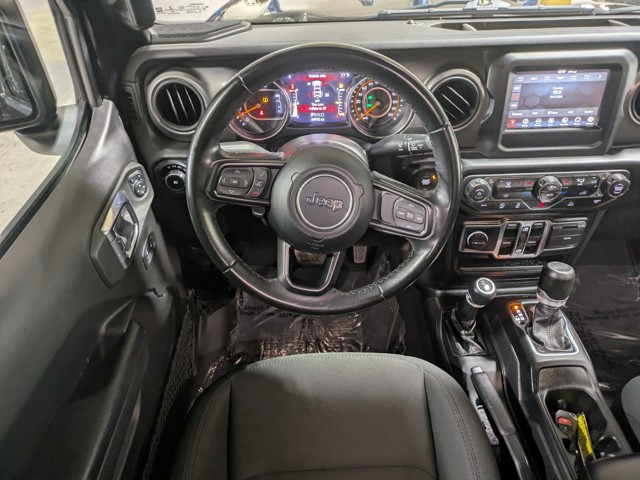 2022 Jeep Wrangler - Photo 14
