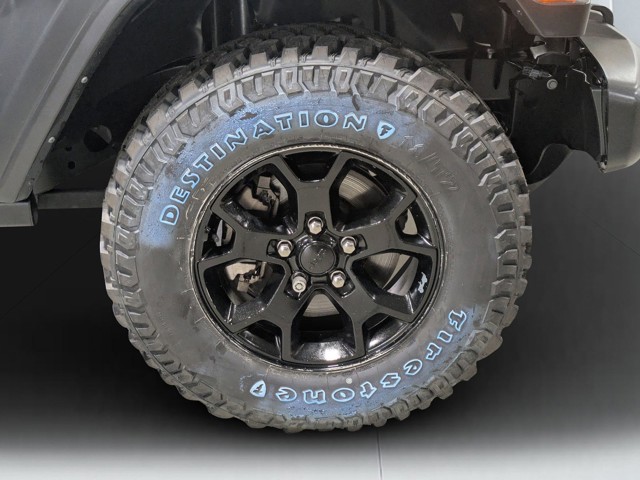 2022 Jeep Wrangler - Photo 9