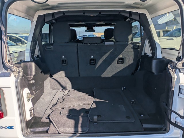 2024 Jeep Wrangler - Photo 11