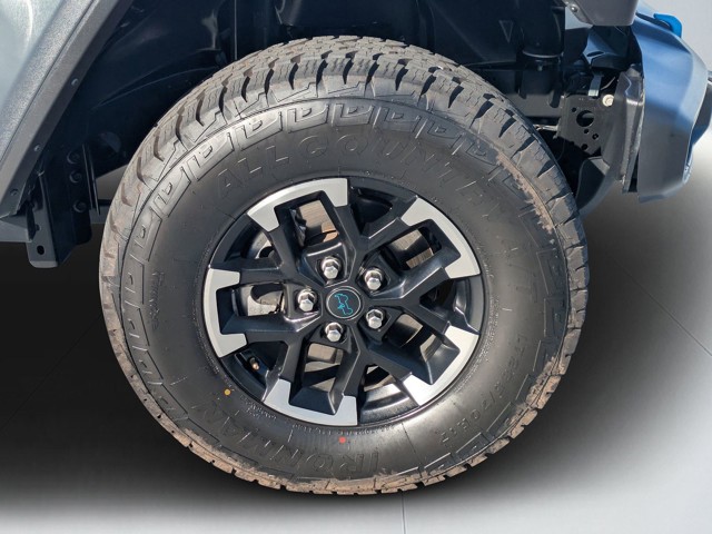 2024 Jeep Wrangler - Photo 9