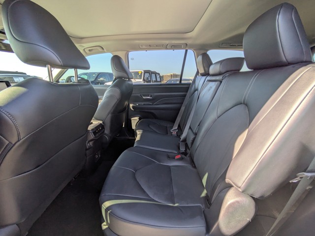 2025 Toyota Grand Highlander - Photo 12