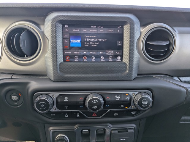 2021 Jeep Wrangler - Photo 13