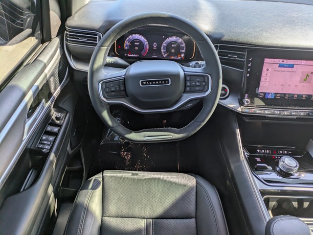 2025 Jeep Wagoneer L - Photo 14