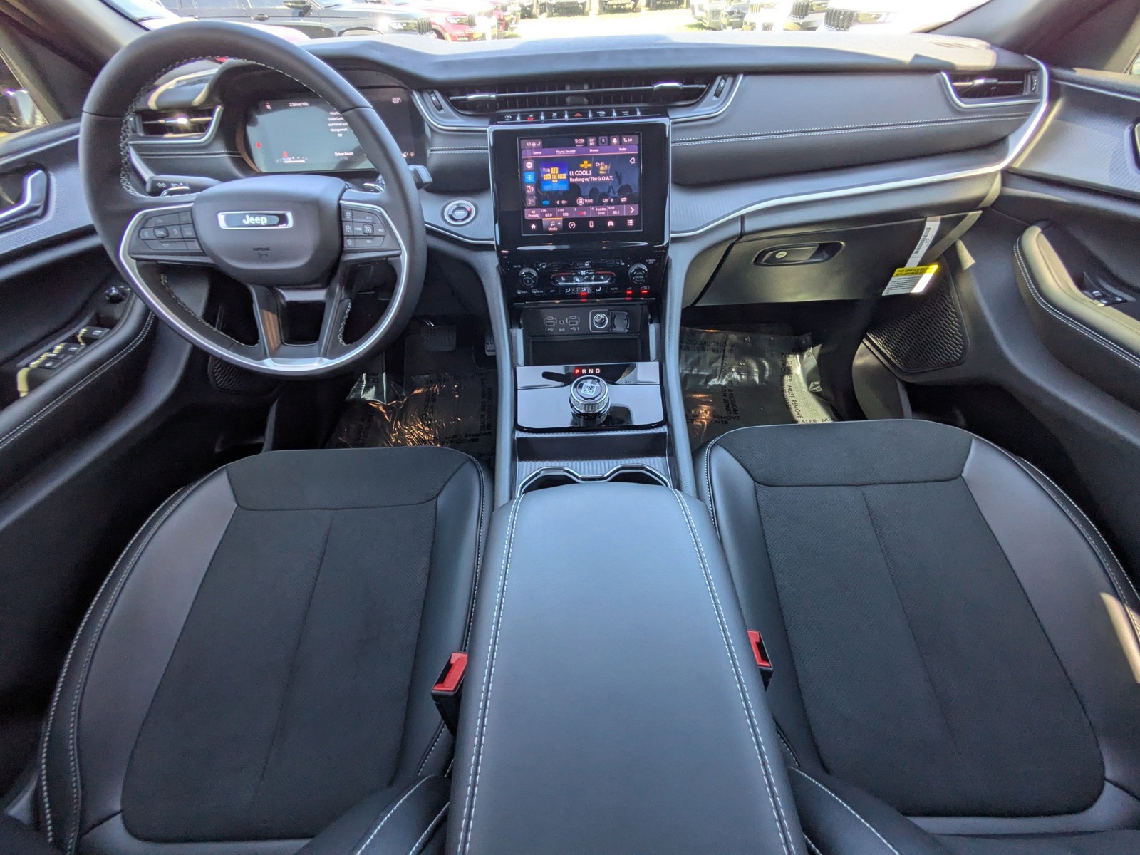 2025 Jeep Grand Cherokee L - Photo 13