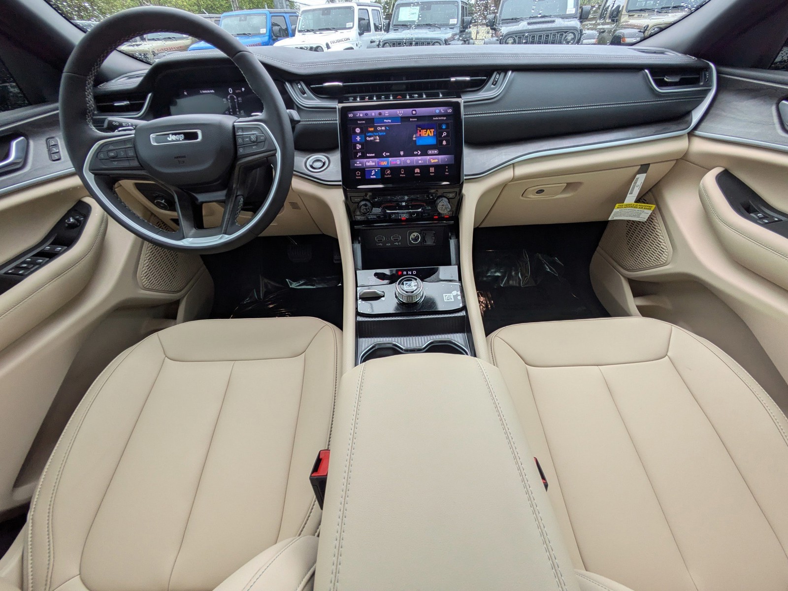 2025 Jeep Grand Cherokee L - Photo 13