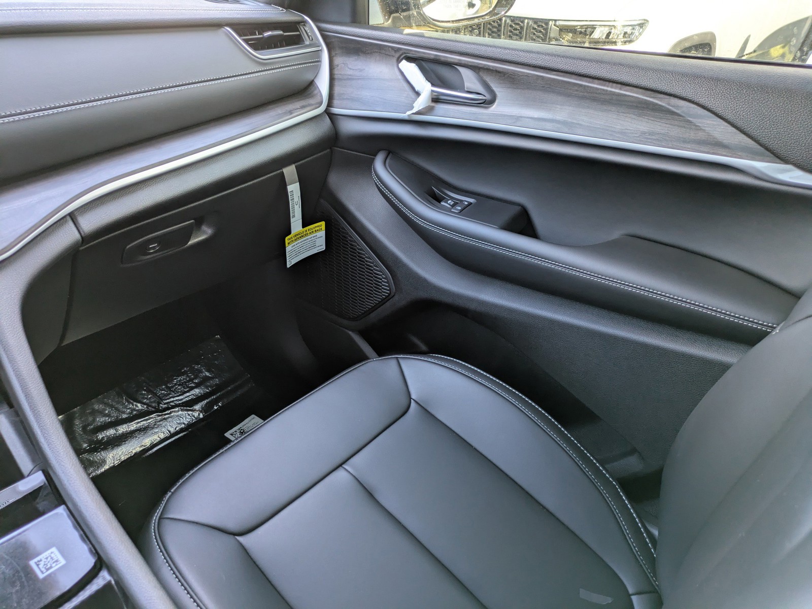 2025 Jeep Grand Cherokee - Photo 15