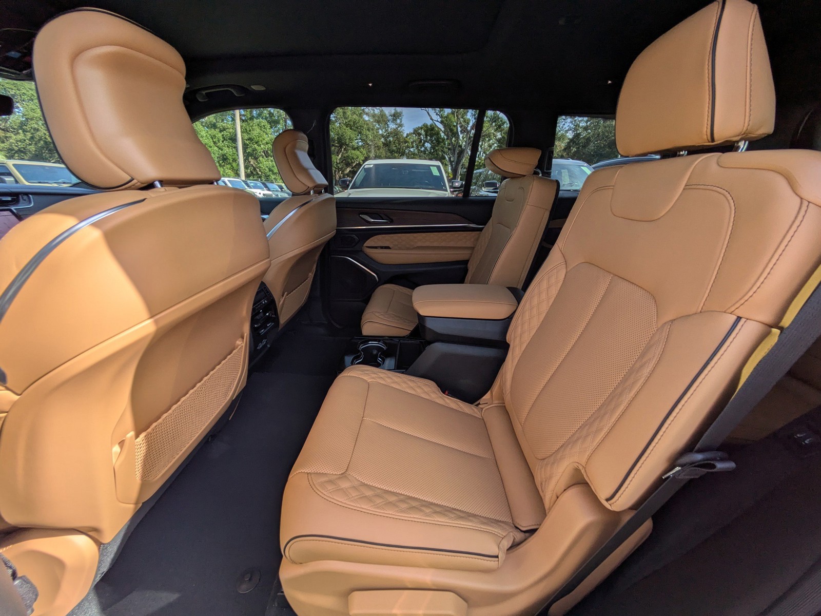 2025 Jeep Grand Cherokee L - Photo 12