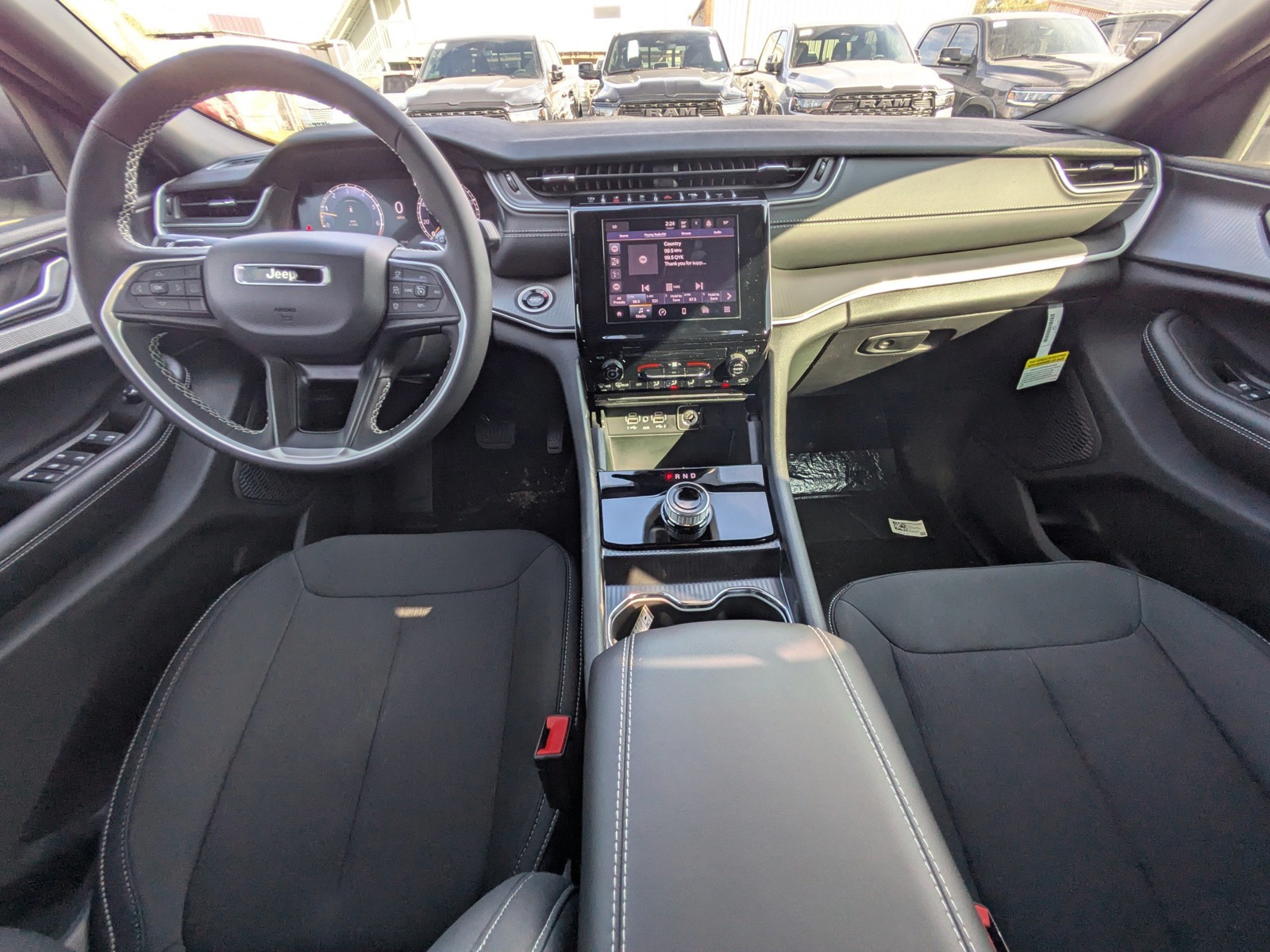 2025 Jeep Grand Cherokee L - Photo 13