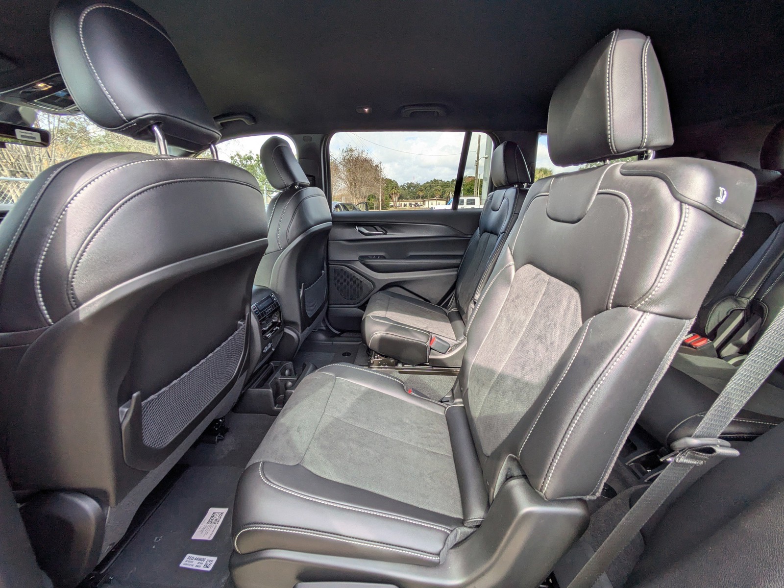 2025 Jeep Grand Cherokee L - Photo 12