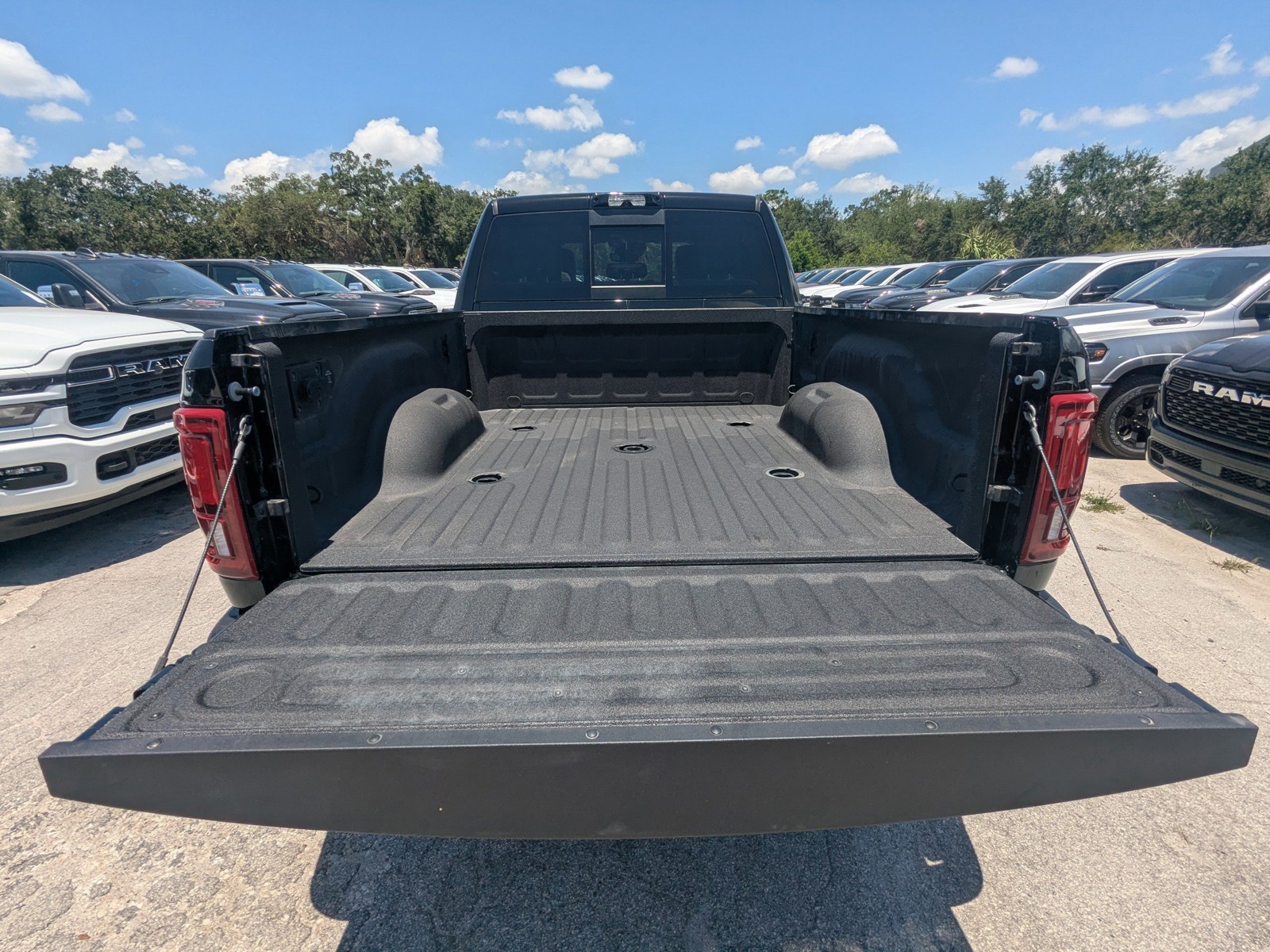 2025 Ram 2500 - Photo 11