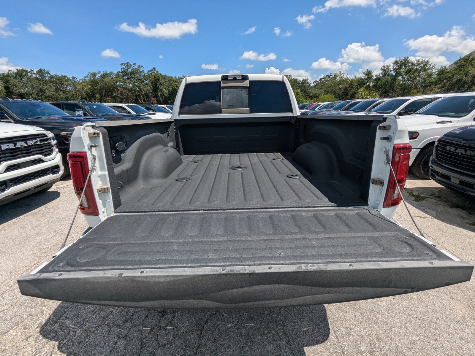 2025 Ram 2500 - Photo 8