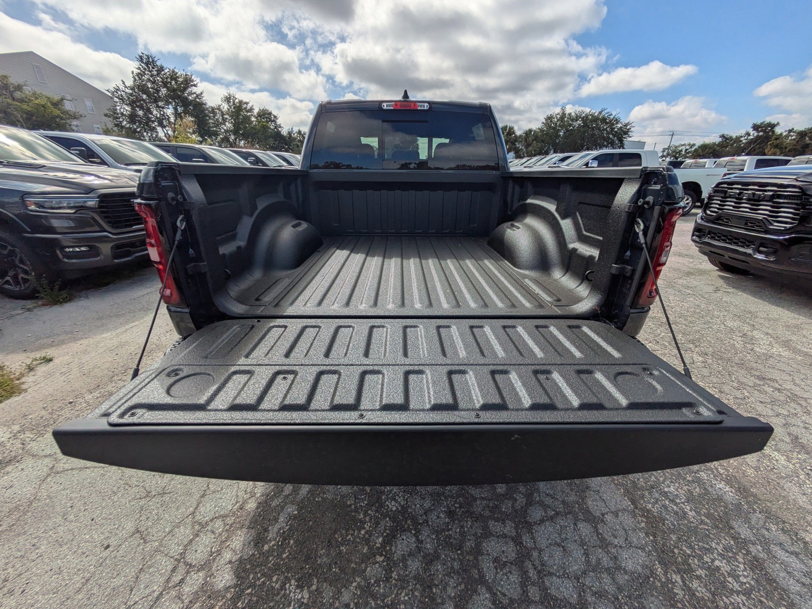 2026 Ram 1500 - Photo 8