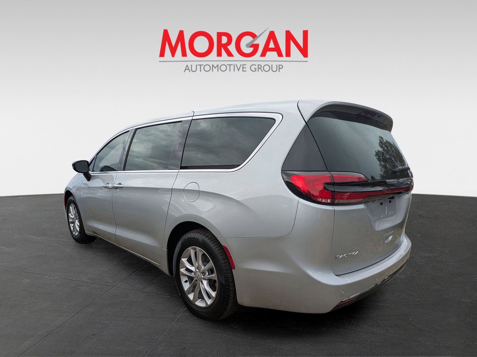 2026 Chrysler Pacifica - Photo 5