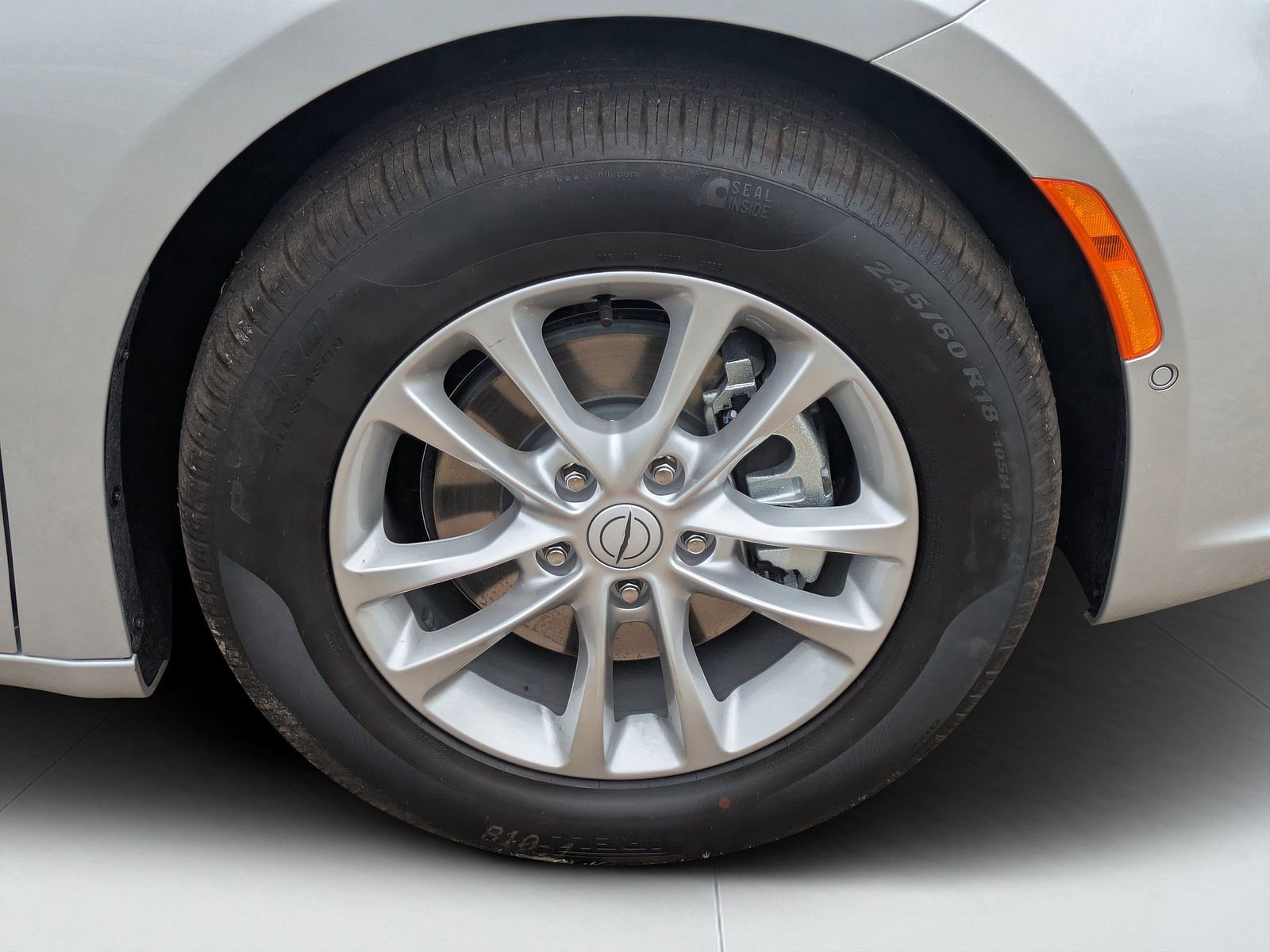 2026 Chrysler Pacifica - Photo 9