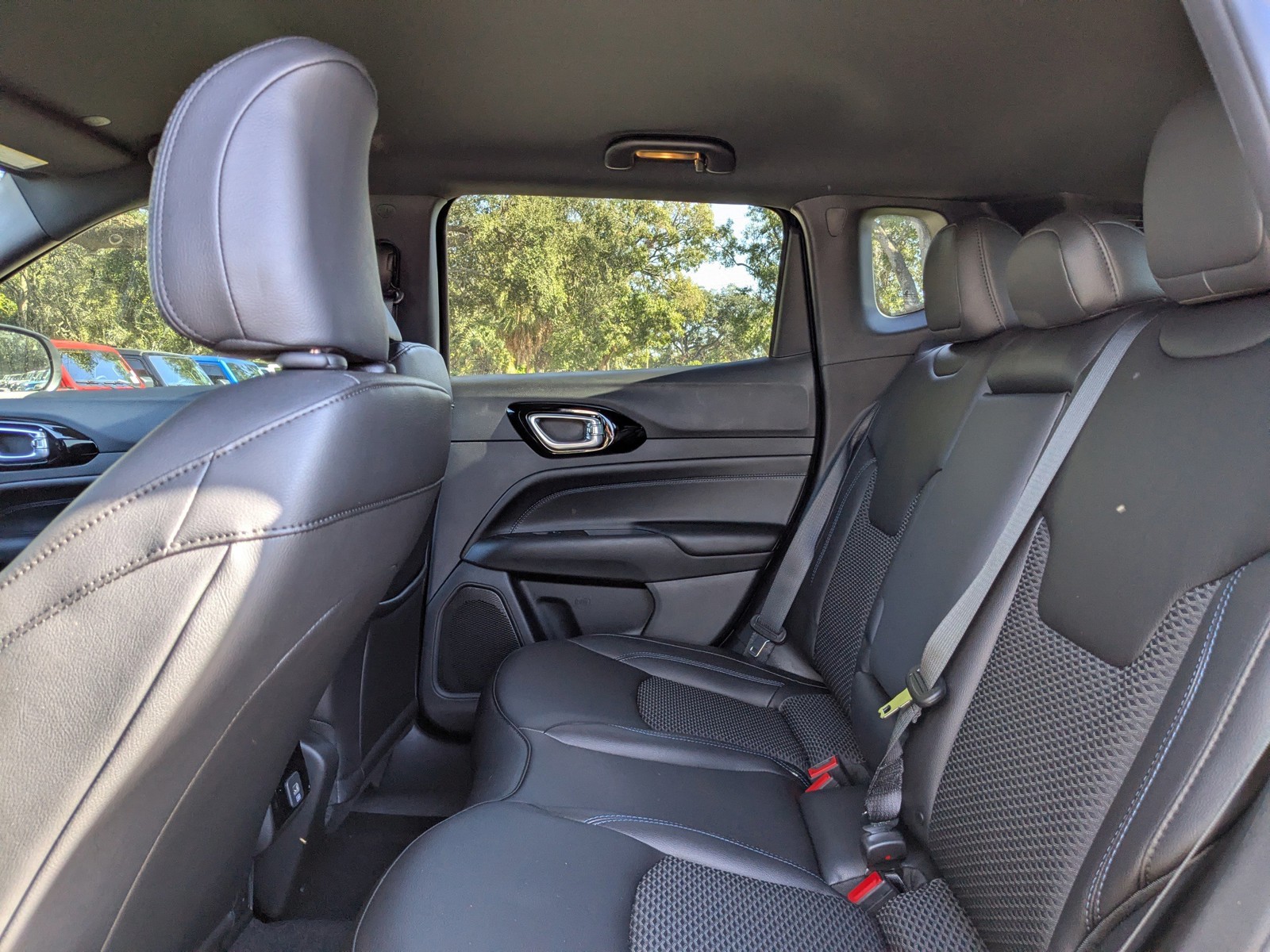 2026 Jeep Compass - Photo 12