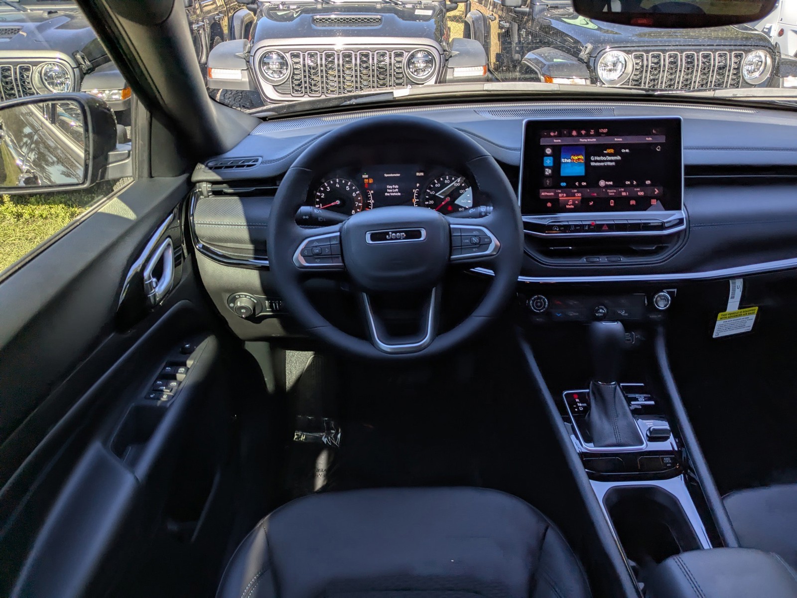 2026 Jeep Compass - Photo 15
