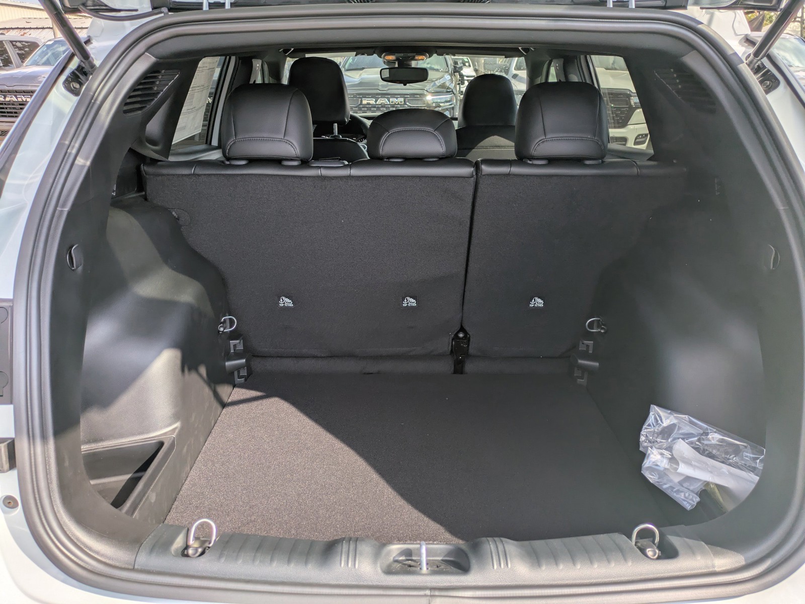2026 Jeep Compass - Photo 11