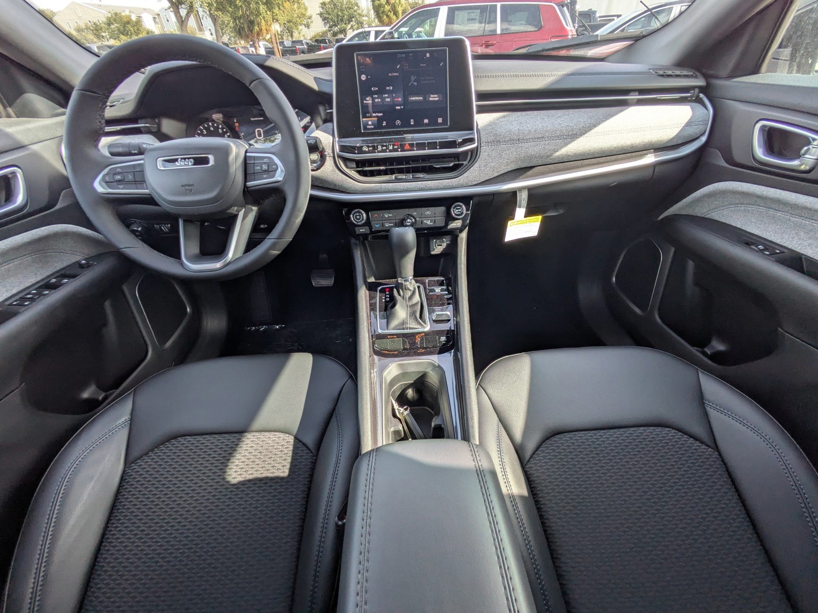 2026 Jeep Compass - Photo 13
