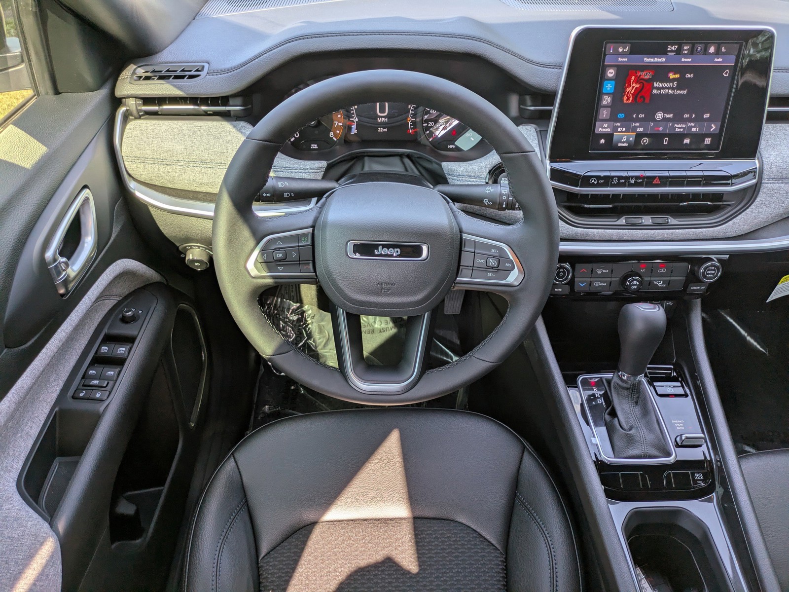 2026 Jeep Compass - Photo 14