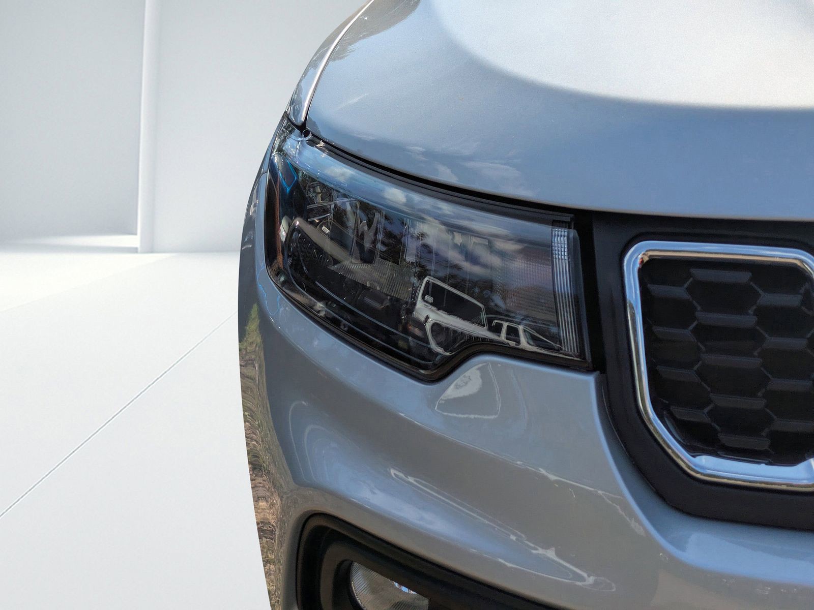 2026 Jeep Compass - Photo 8