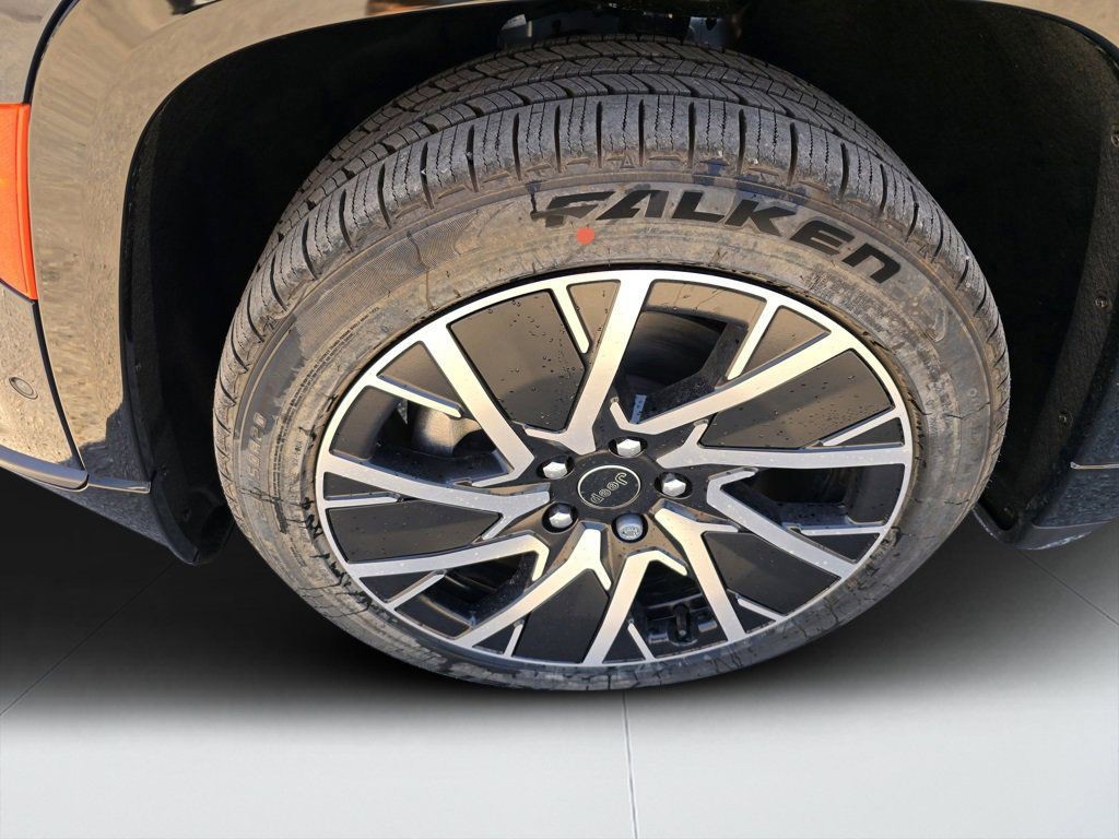 2025 Jeep Wagoneer S - Photo 11