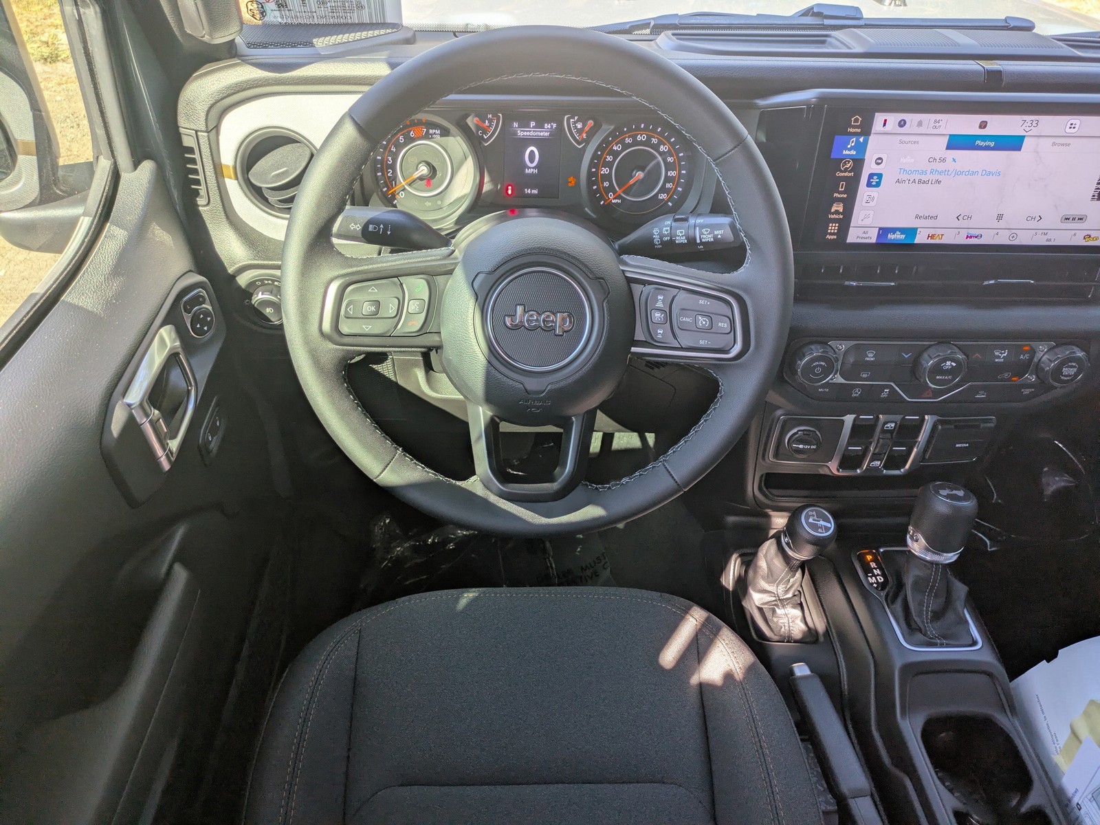 2026 Jeep Wrangler - Photo 14