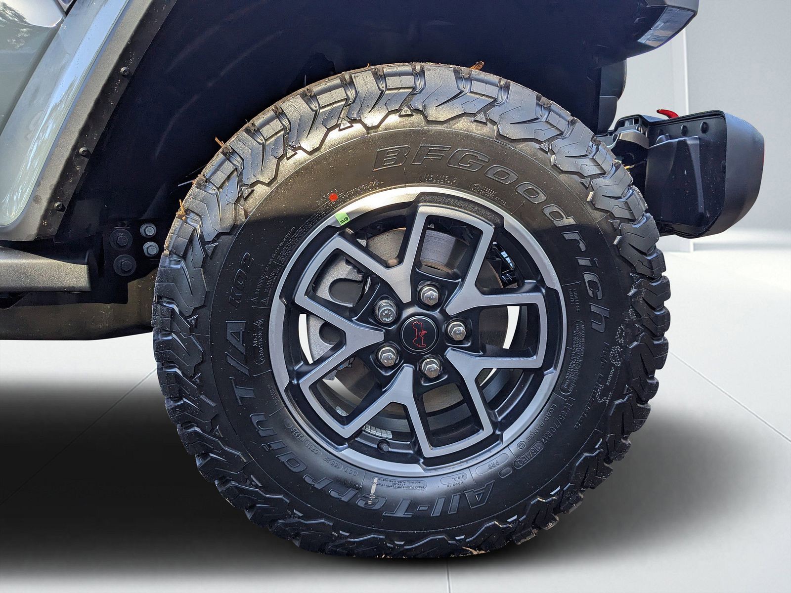 2026 Jeep Wrangler - Photo 10