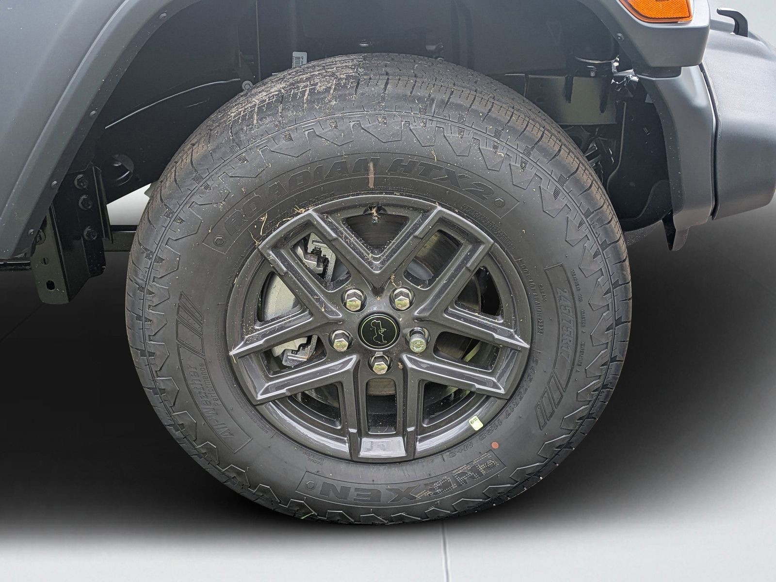 2025 Jeep Wrangler - Photo 9